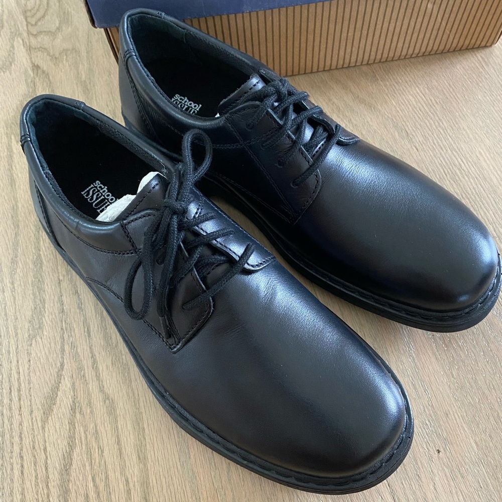 NEW!!! School Issue Sam black lace up dress shoes - mens/ boys size 9w
